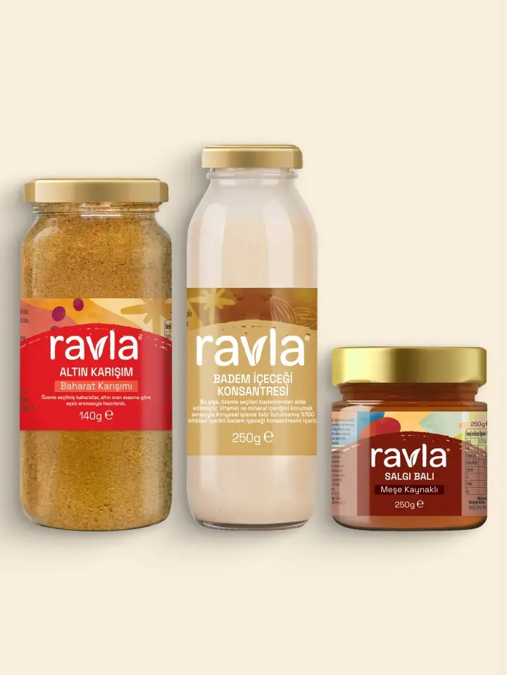 3'lü Ürün - Ravla Badem İçeceği Konsantresi - 250g/ Ravla Salgı Balı (Meşe Kaynaklı) - 250g / Ravla Altın Baharat Karışım - 140g